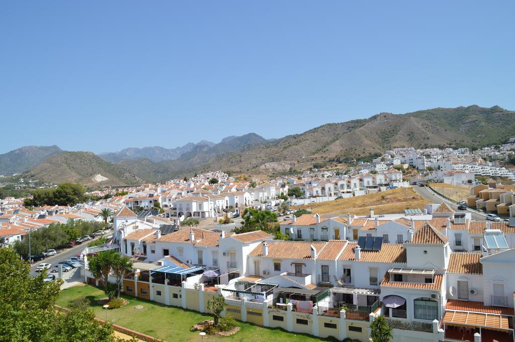 Casa Rocio En Nerja Apartment Exterior foto