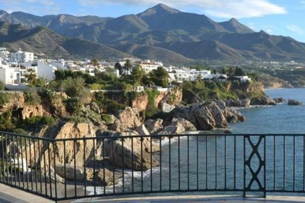 Casa Rocio En Nerja Apartment Exterior foto
